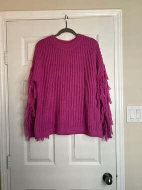 VICI x Fate Exclusive Hot Pink Ribbed Fringe Sleeve Sweater